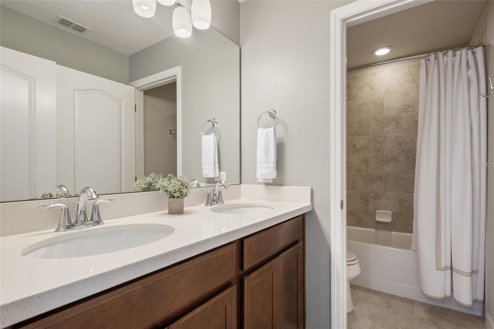 615 Timbervale Trl Property Photo 57