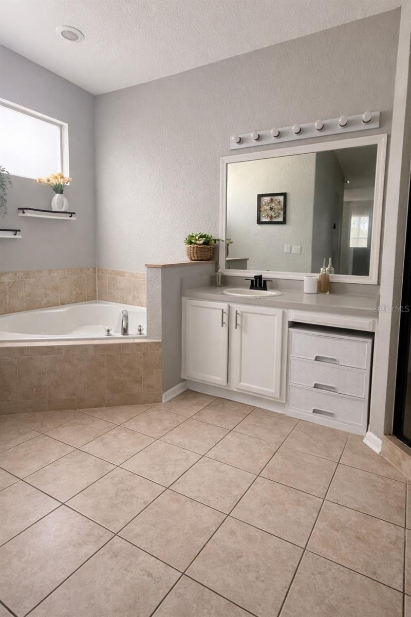2240 Bagdad Ave Property Photo 10