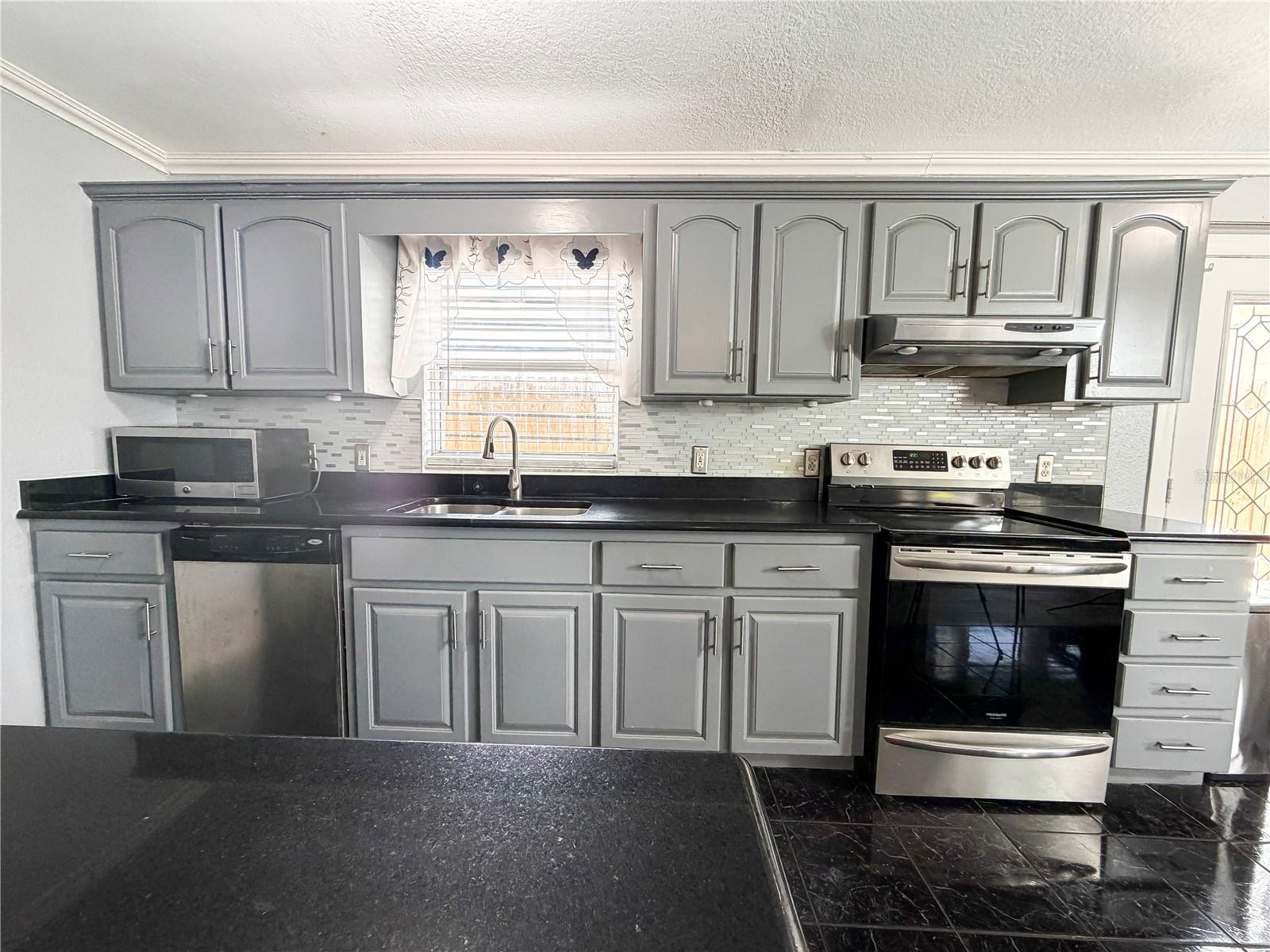 141 S Hiawassee Rd Property Photo 6