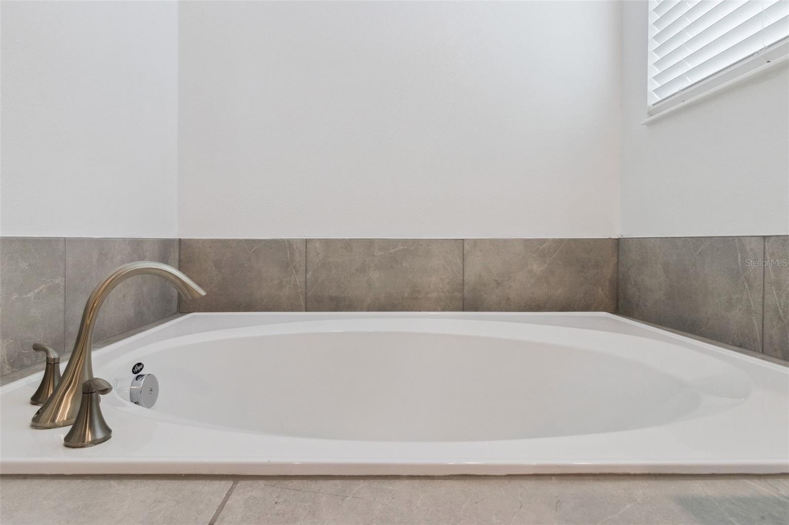 9095 Sommerset Hills Dr Property Photo 39
