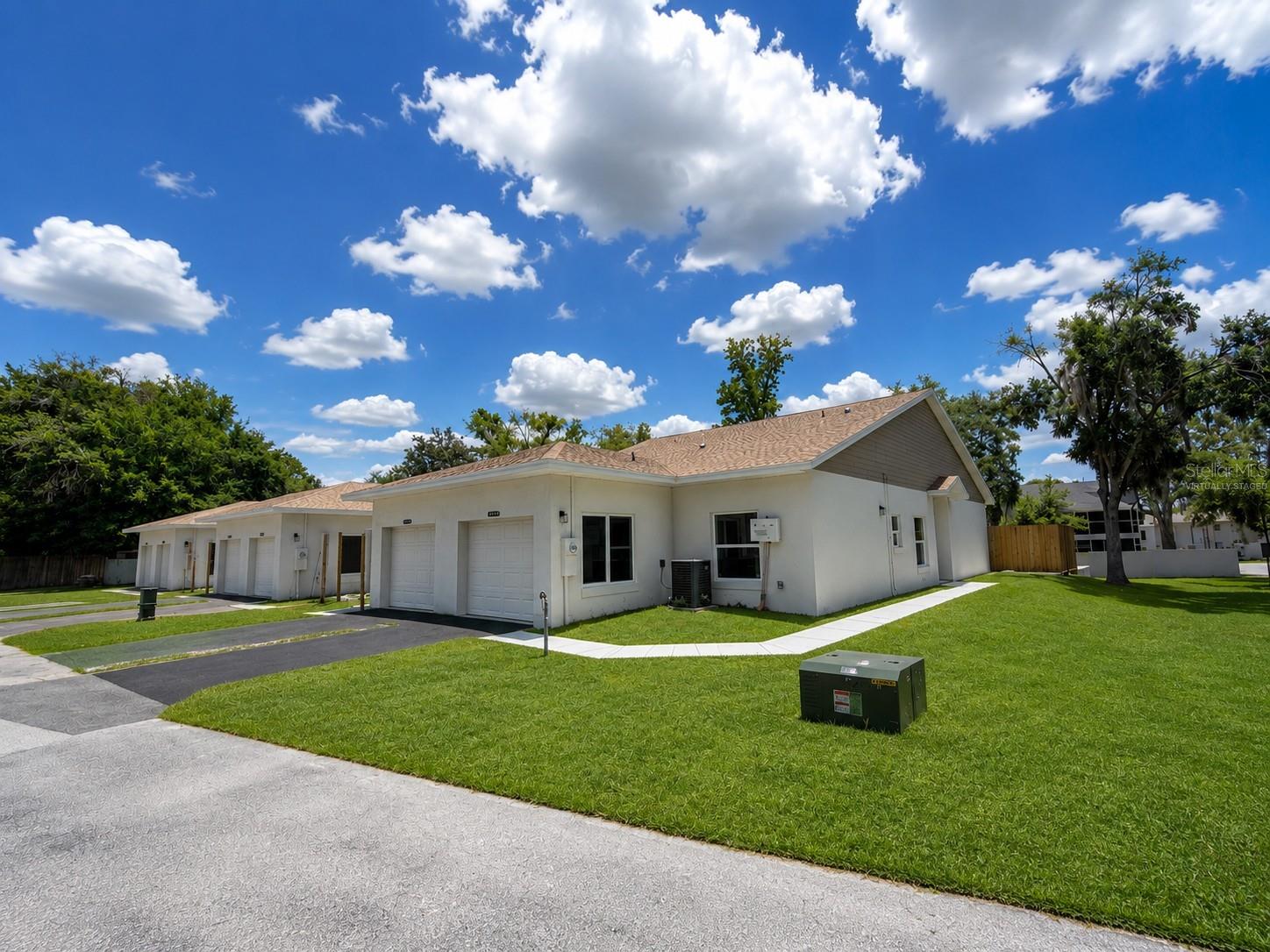 1411 Oak Pl #a Property Photo 1