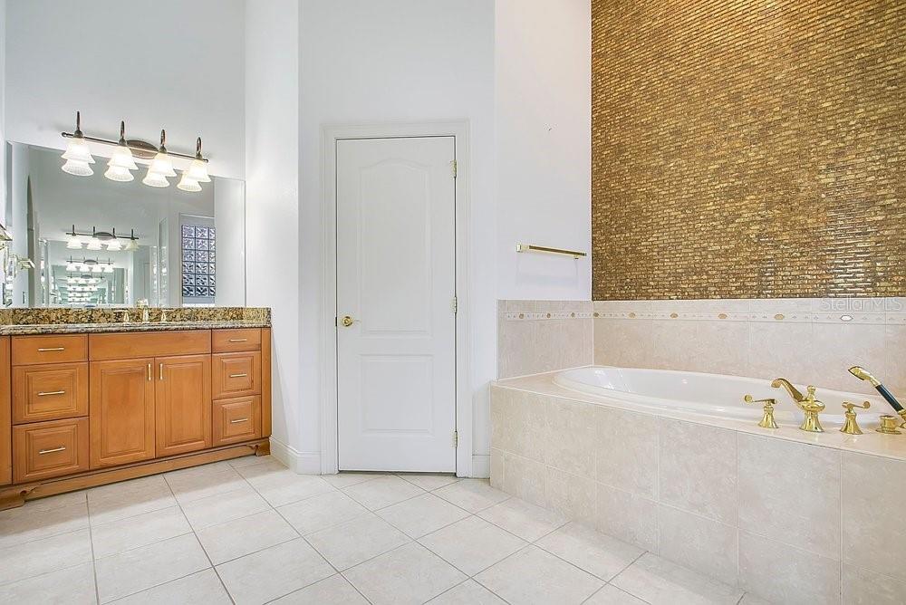 283 Lakay Pl Property Photo 22