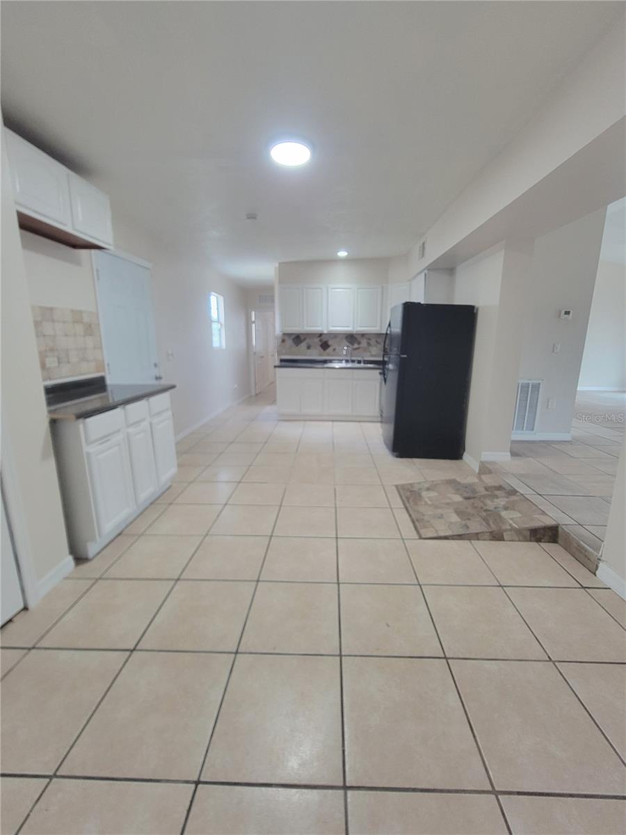 4901 Balboa Dr Property Photo 8