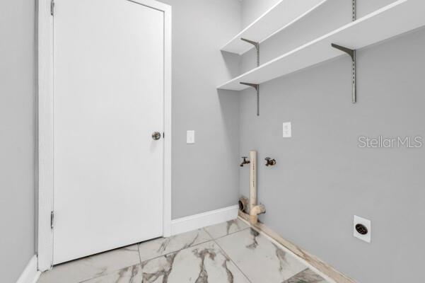 1502 Ne Buckeye Rd Ne #2 Property Photo 2
