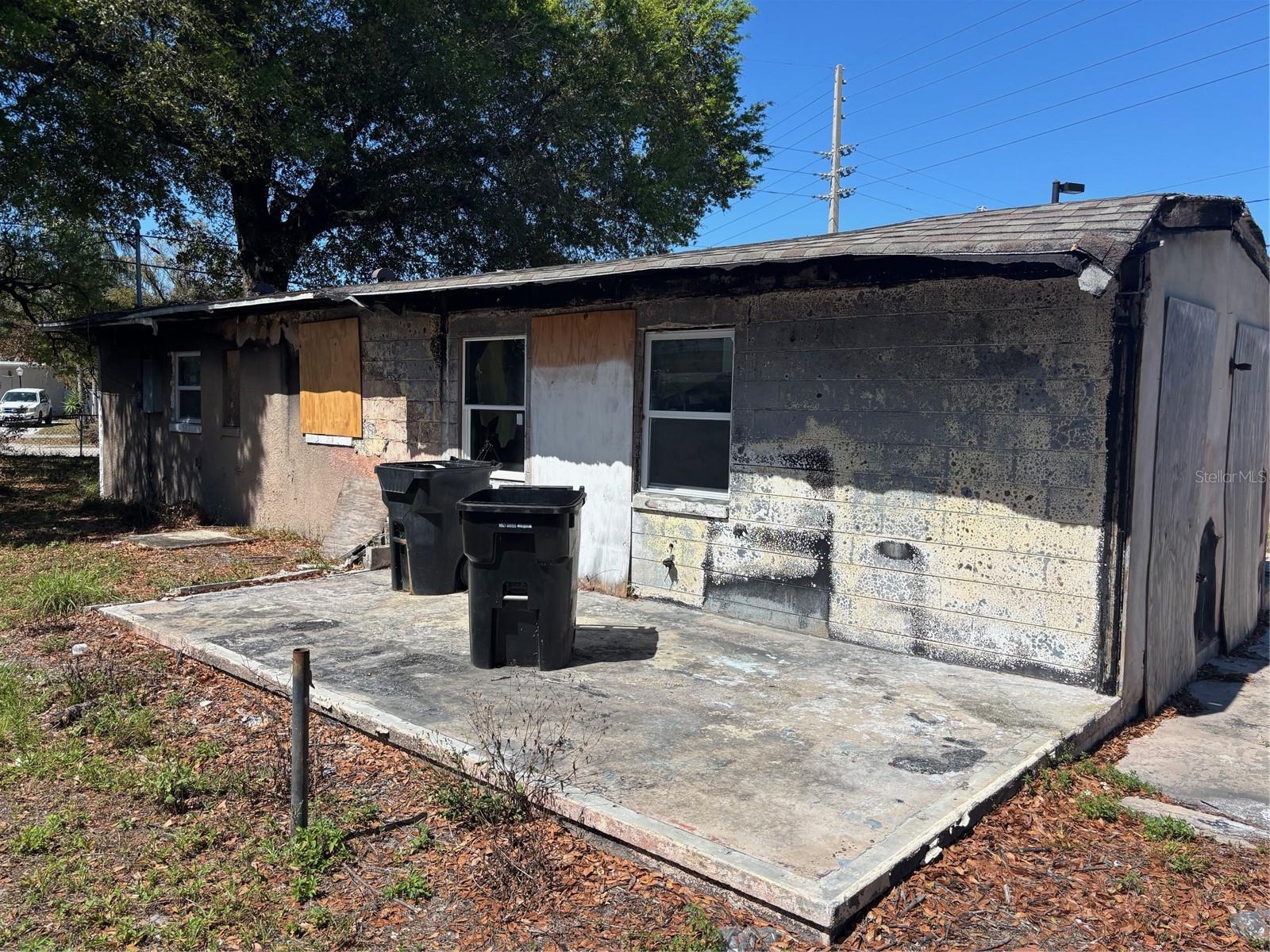 403 Mercado Ave Property Photo 4