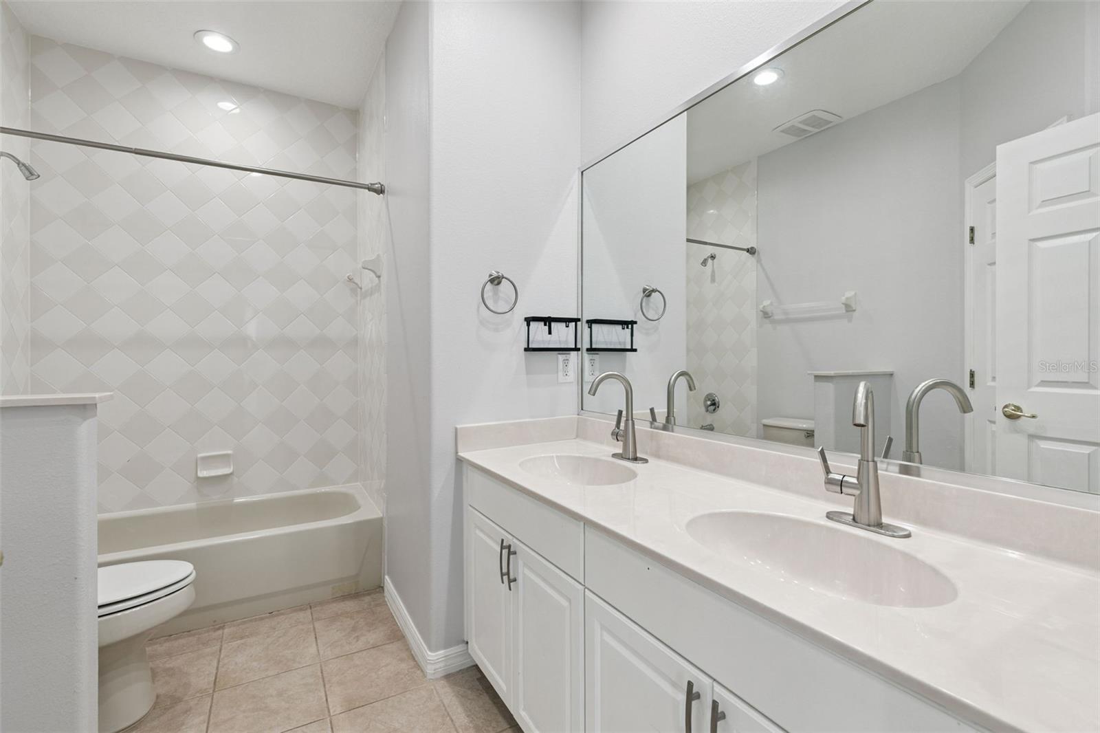 8760 The Esplanade #51 Property Photo 27