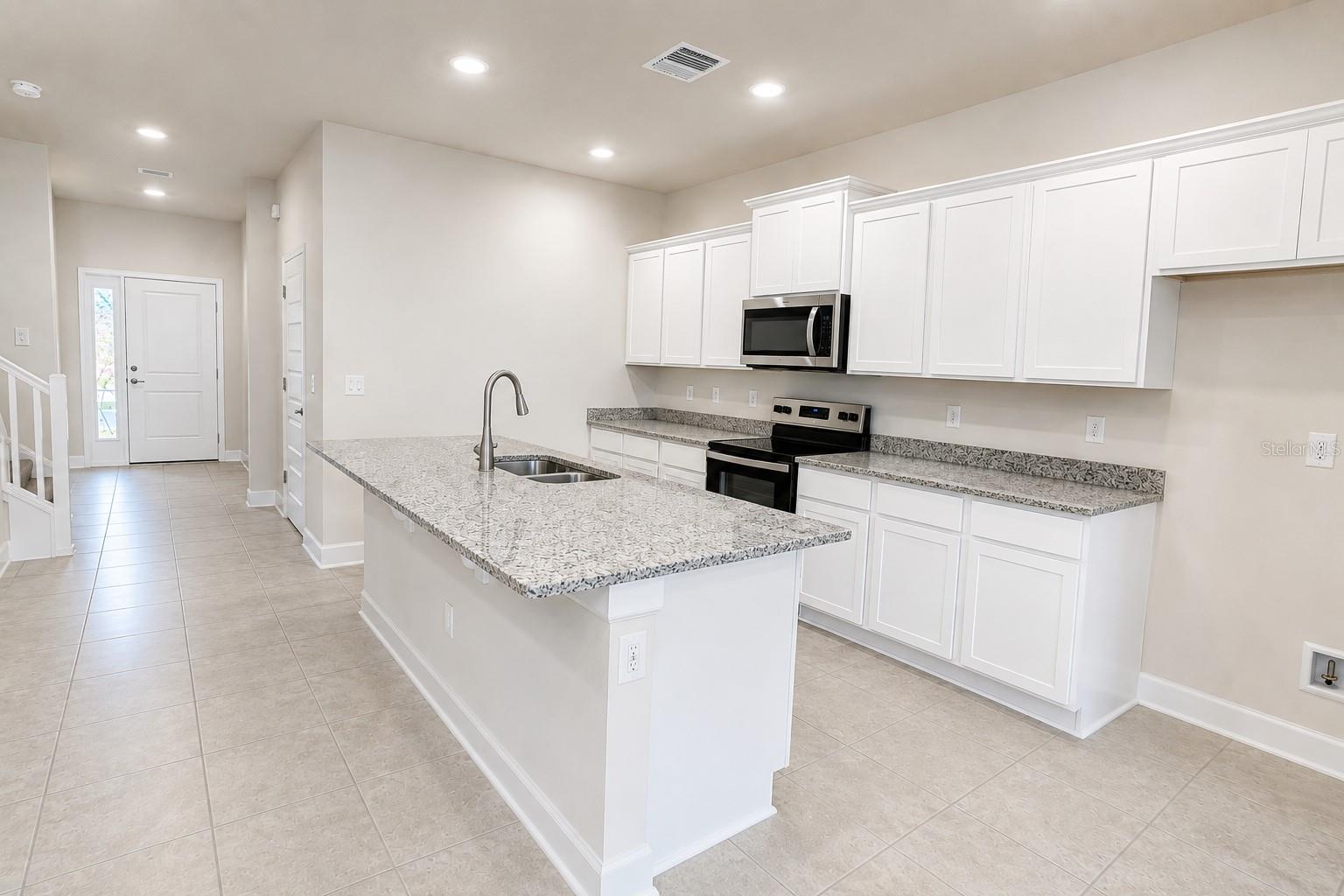 3645 Briarlynne Way Property Photo 6