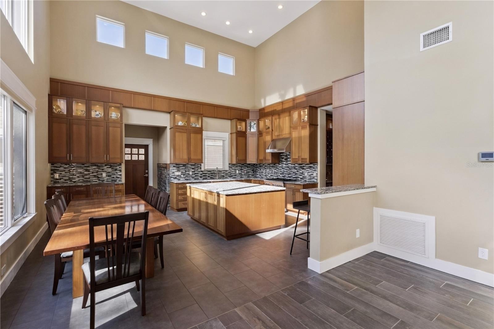 15503 Trotting Horse Ln Property Photo 10
