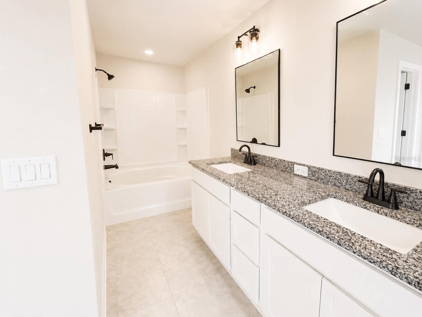 7631 Bent Tree Loop Property Photo 6