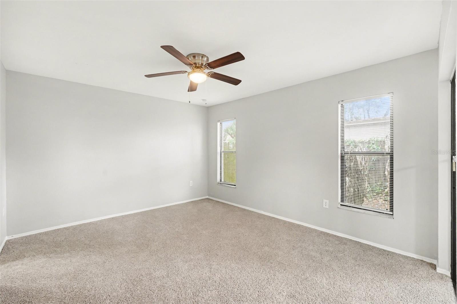638 Lake Dexter Cir Property Photo 12
