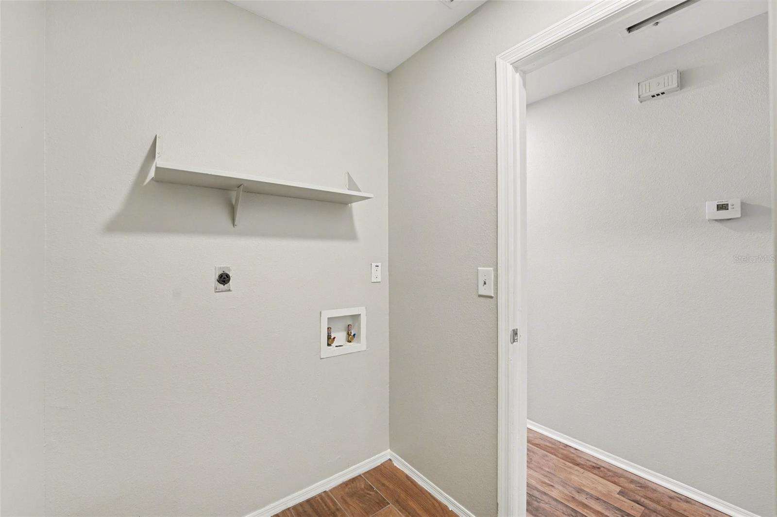 638 Lake Dexter Cir Property Photo 20