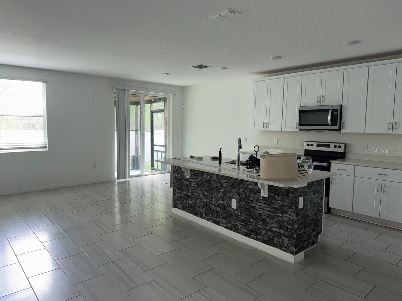3098 Laurel Oak Ln Property Photo 8