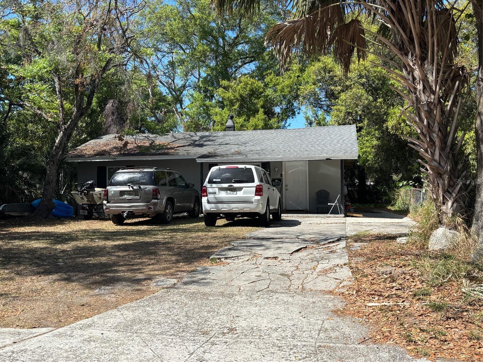 516 S Dollins Ave Property Photo 2