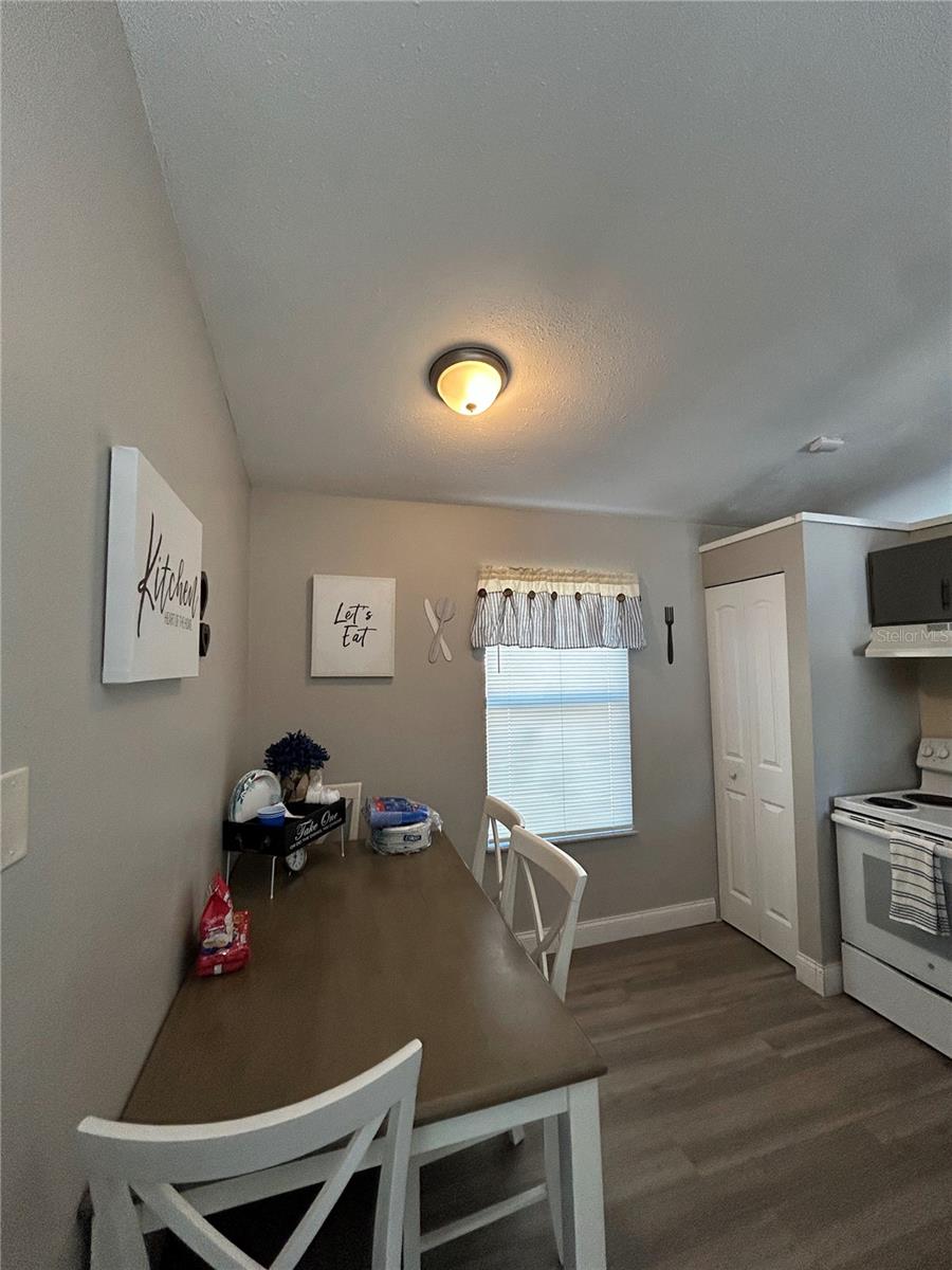 1395 Cox Ave Nw Property Photo 5