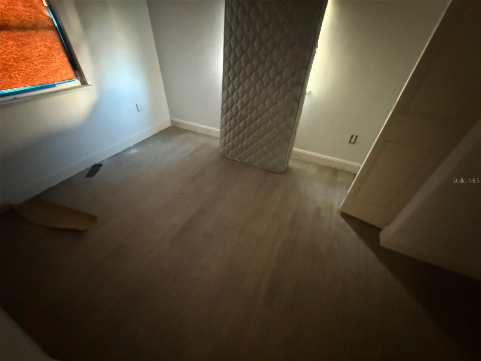 2432 Chase Ave Property Photo 5