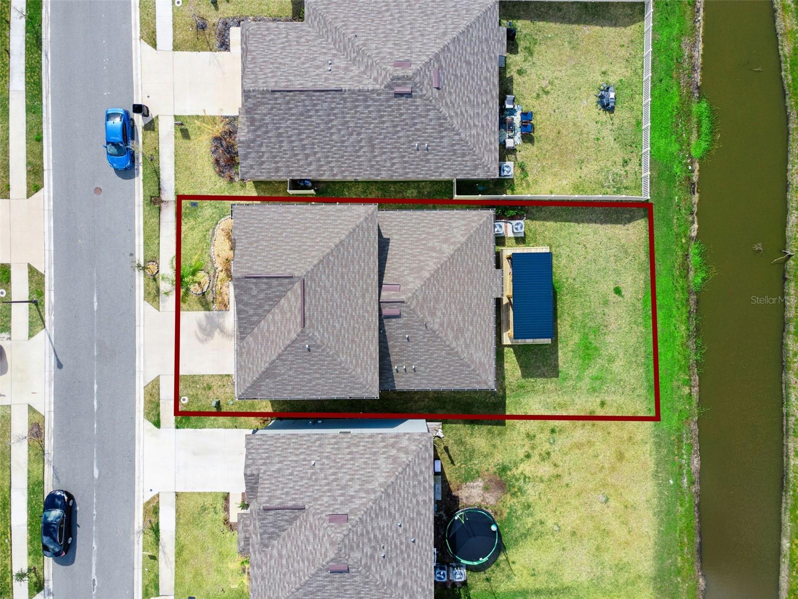 1814 Red Loop Property Photo 3