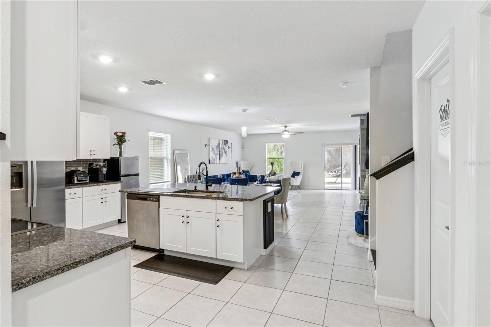 1814 Red Loop Property Photo 14
