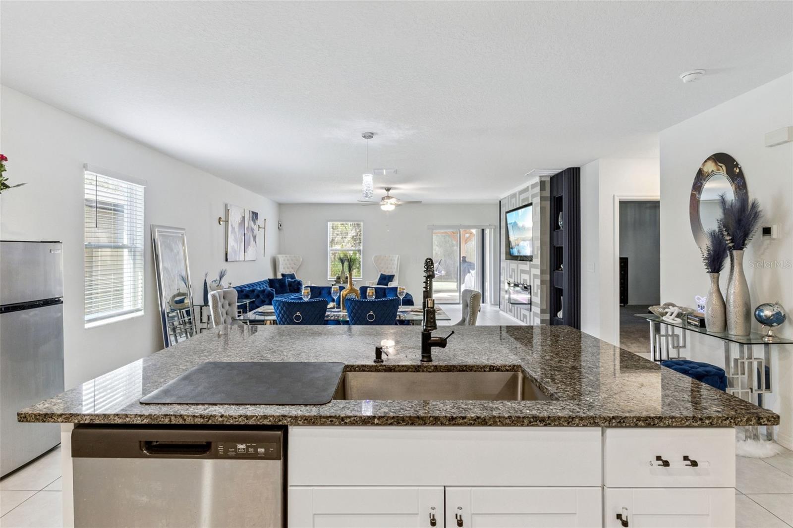 1814 Red Loop Property Photo 16