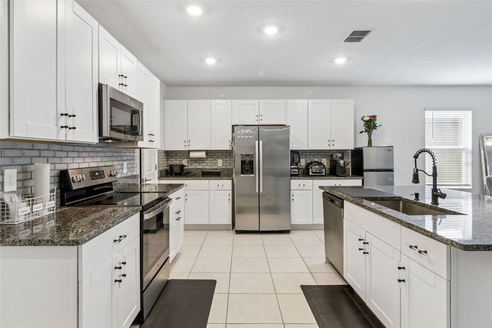 1814 Red Loop Property Photo 19