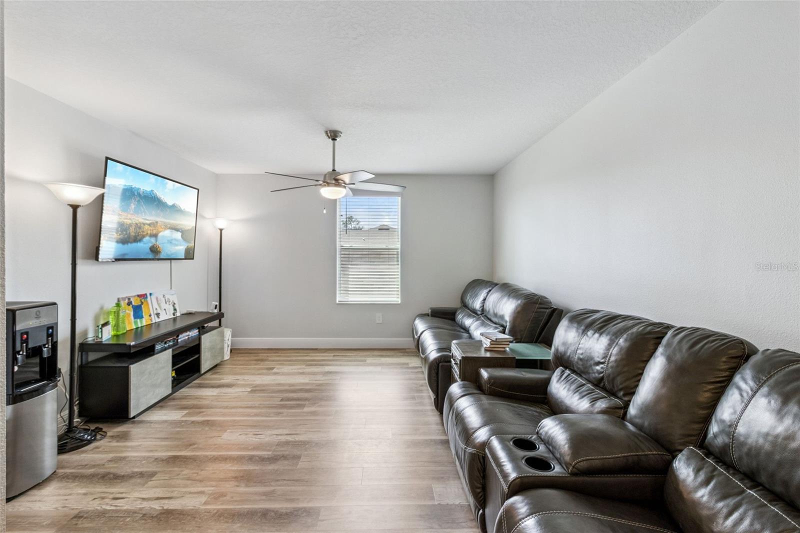 1814 Red Loop Property Photo 29
