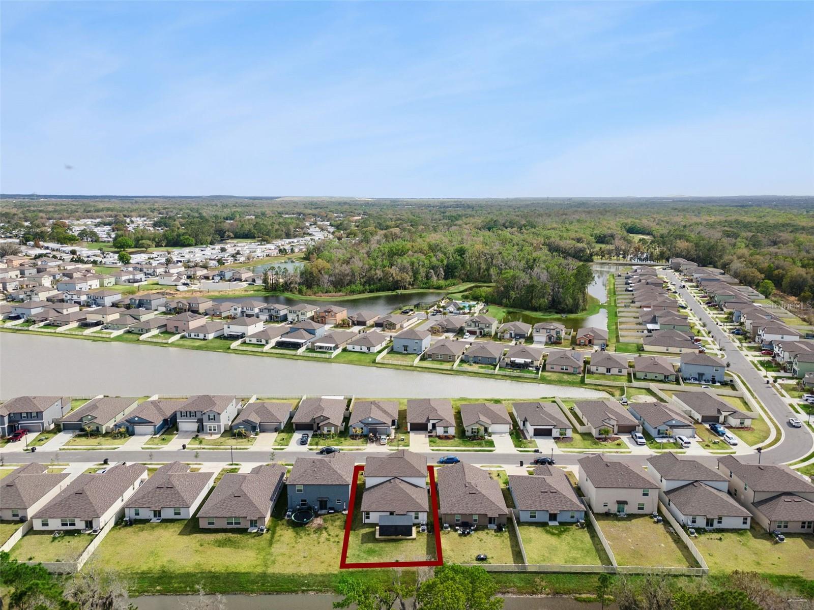 1814 Red Loop Property Photo 43