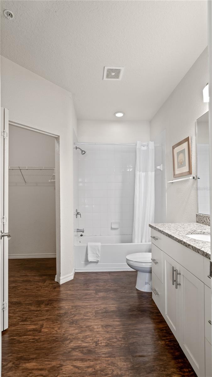 5350 Diplomat Ct #104 Property Photo 30