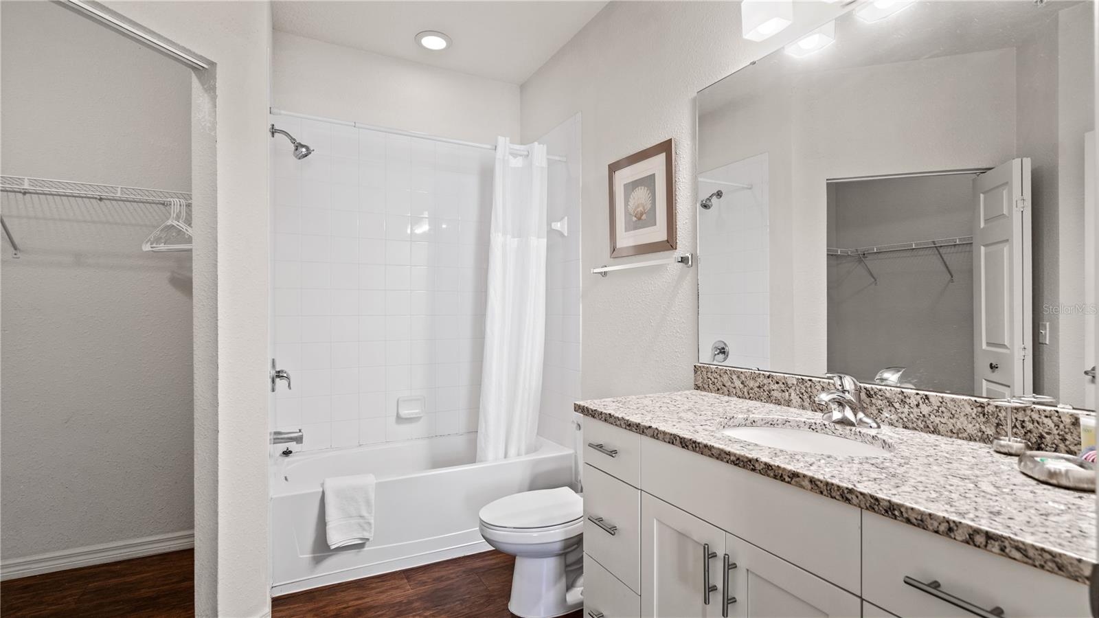 5350 Diplomat Ct #104 Property Photo 32