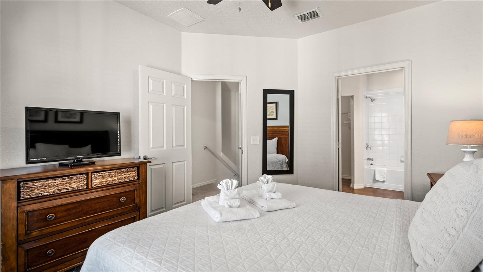 5350 Diplomat Ct #104 Property Photo 34