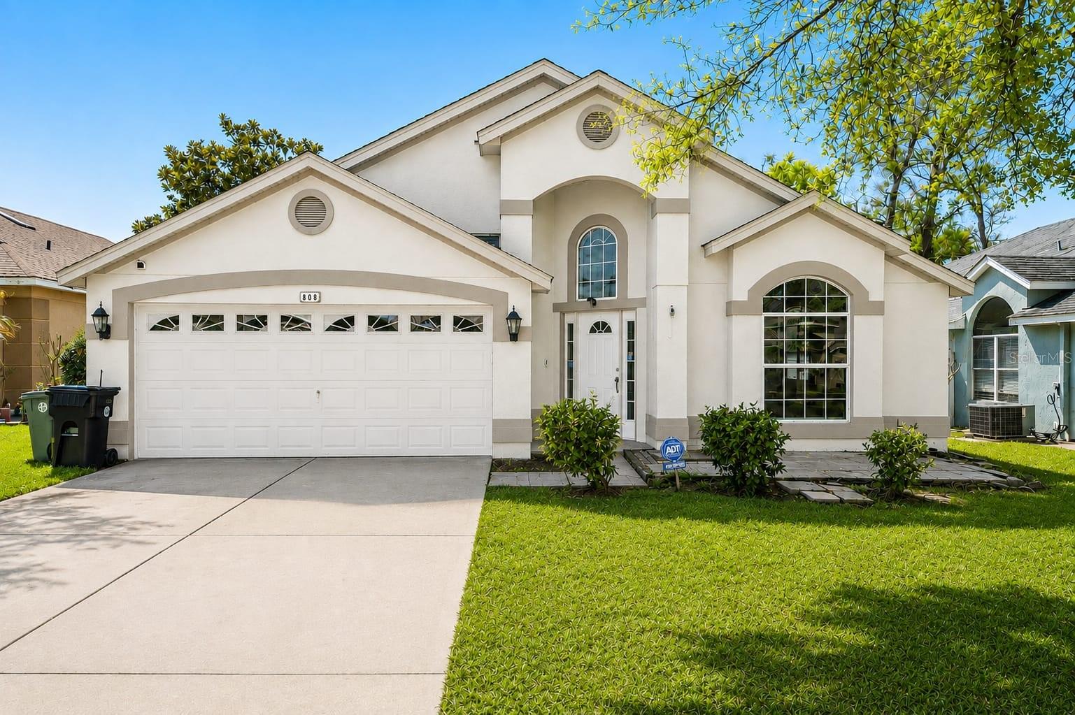 808 WHITE IVEY CT