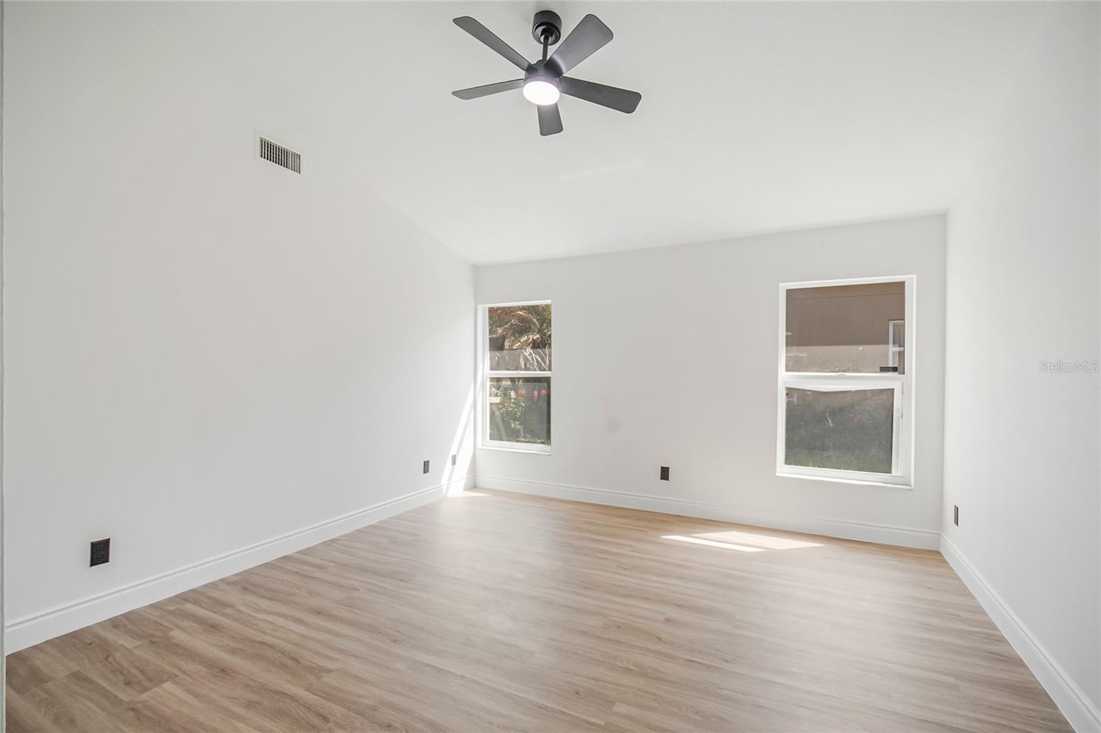 808 White Ivey Ct Property Photo 33