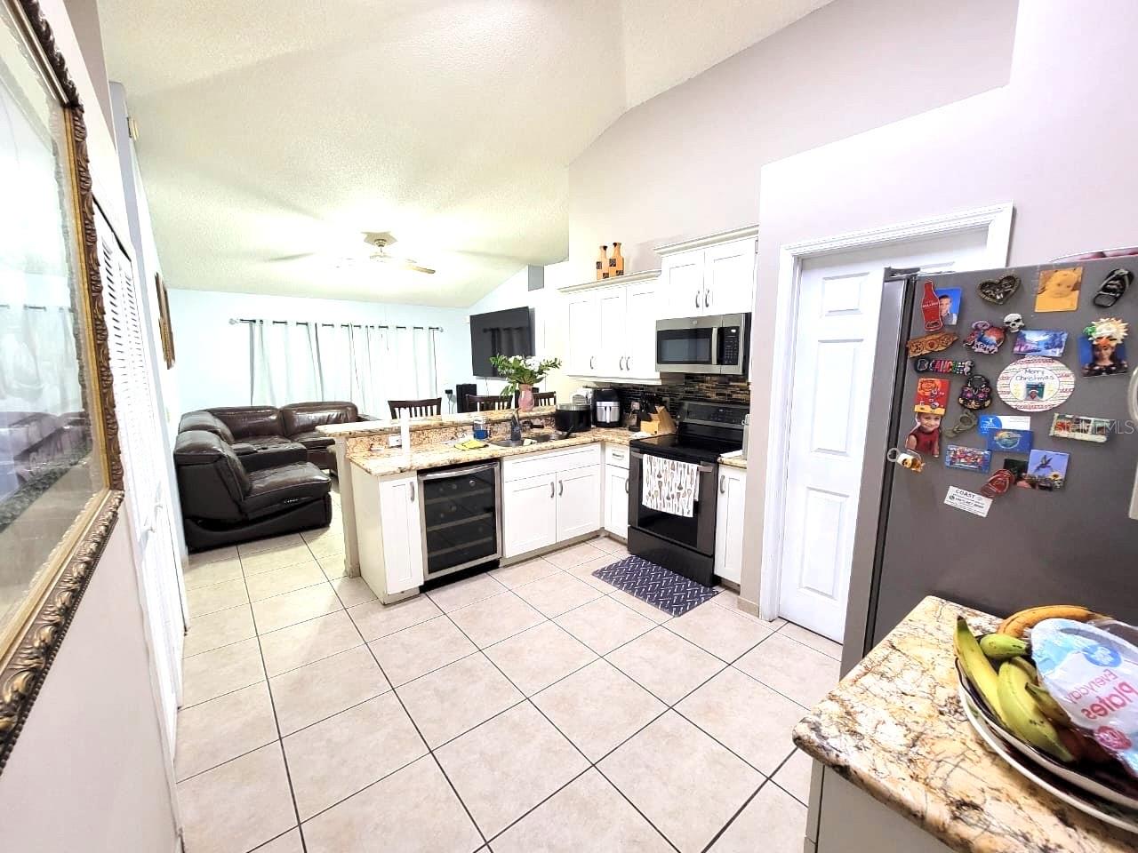 1946 Excalibur Dr Property Photo 4