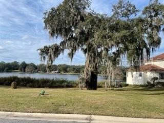 519 W Blue Water Edge Dr Property Photo 2