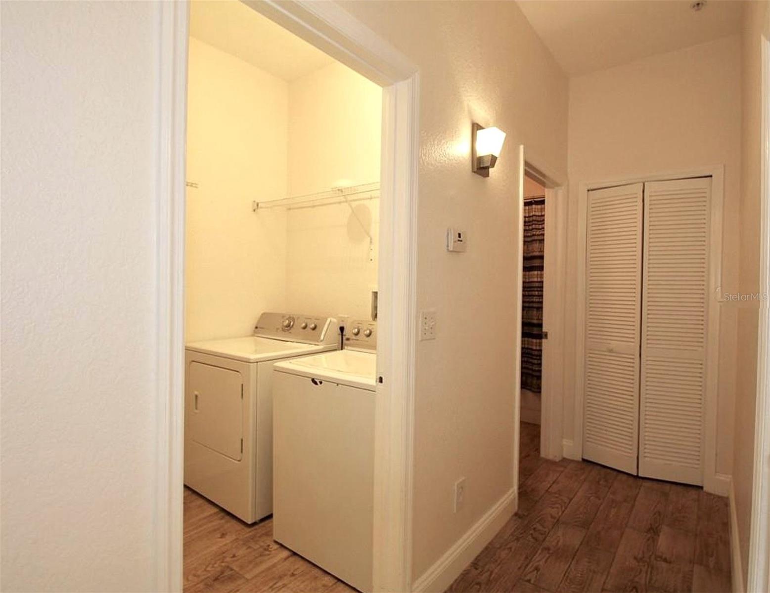 3001 Laurel Park Ln #105 Property Photo 16