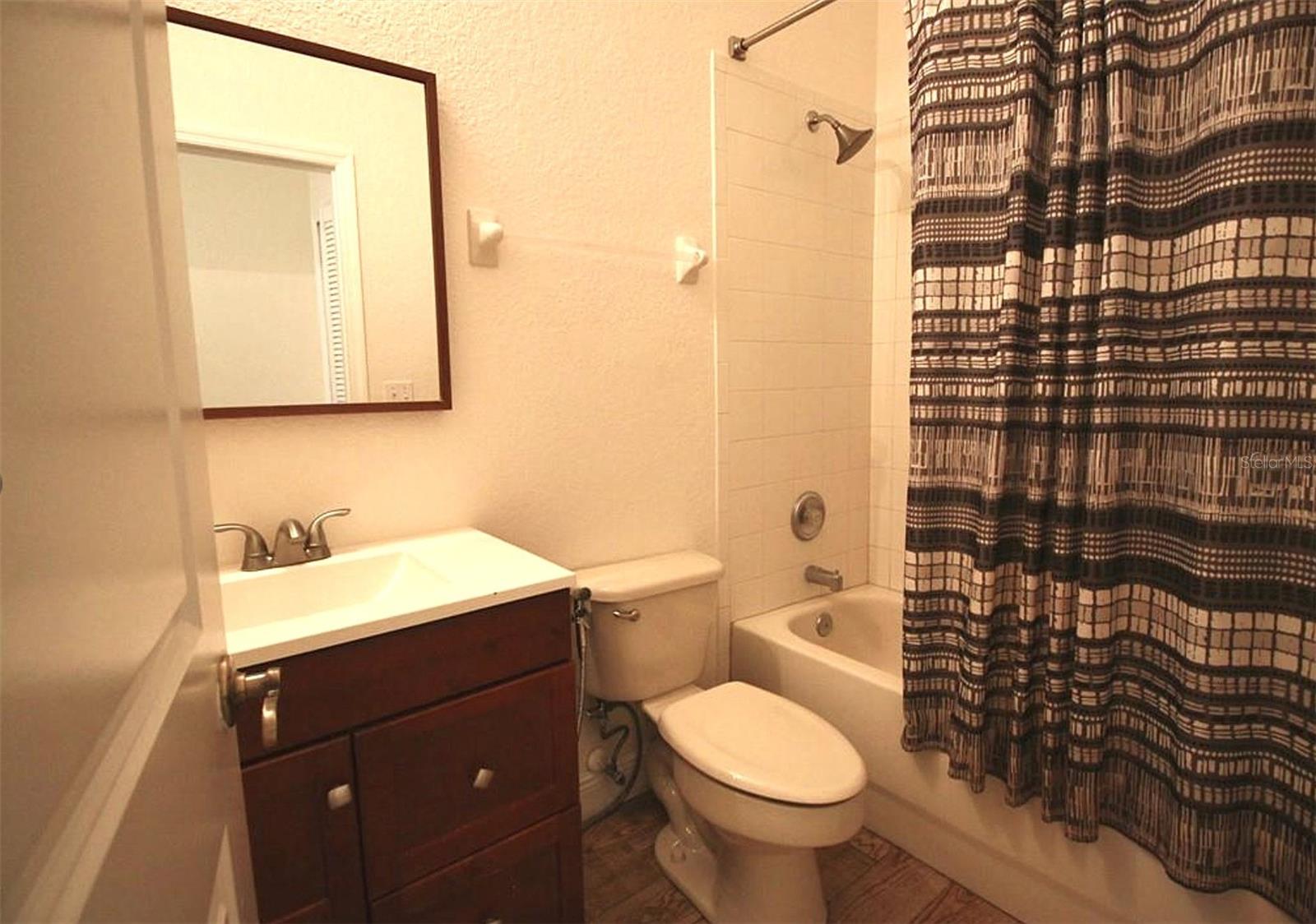 3001 Laurel Park Ln #105 Property Photo 17