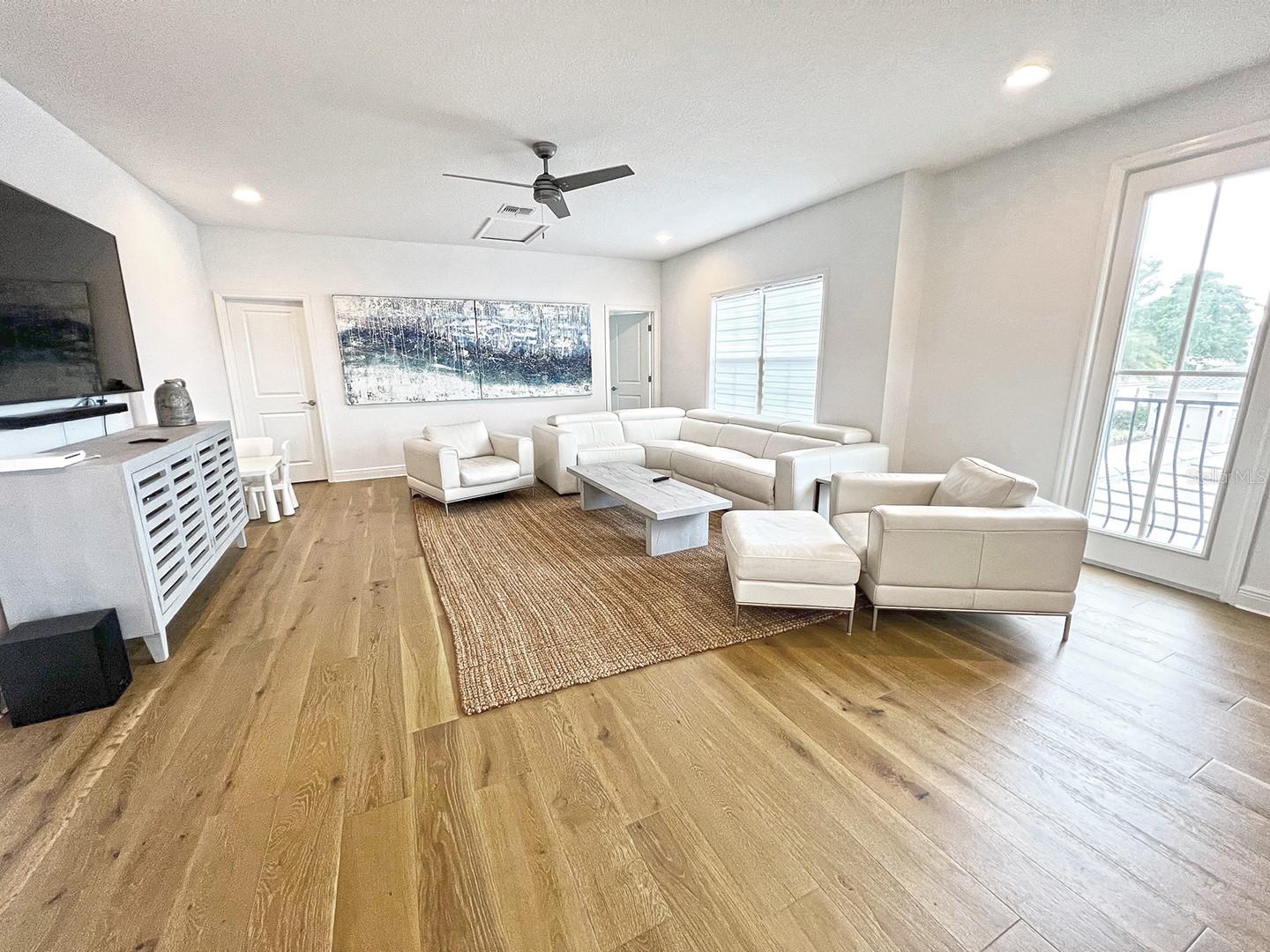 1118 Estancia Woods Loop Property Photo 30