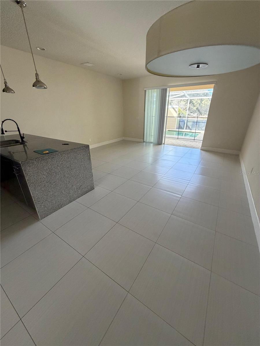 17505 Placidity Ave Property Photo 3