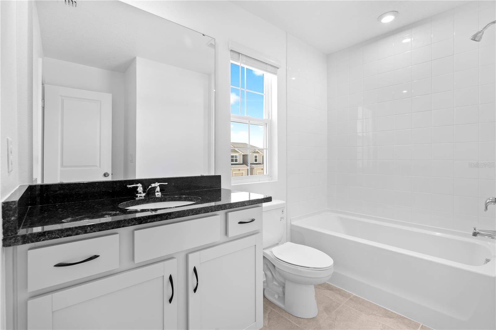 1174 Seaside Mist Trl Property Photo 25