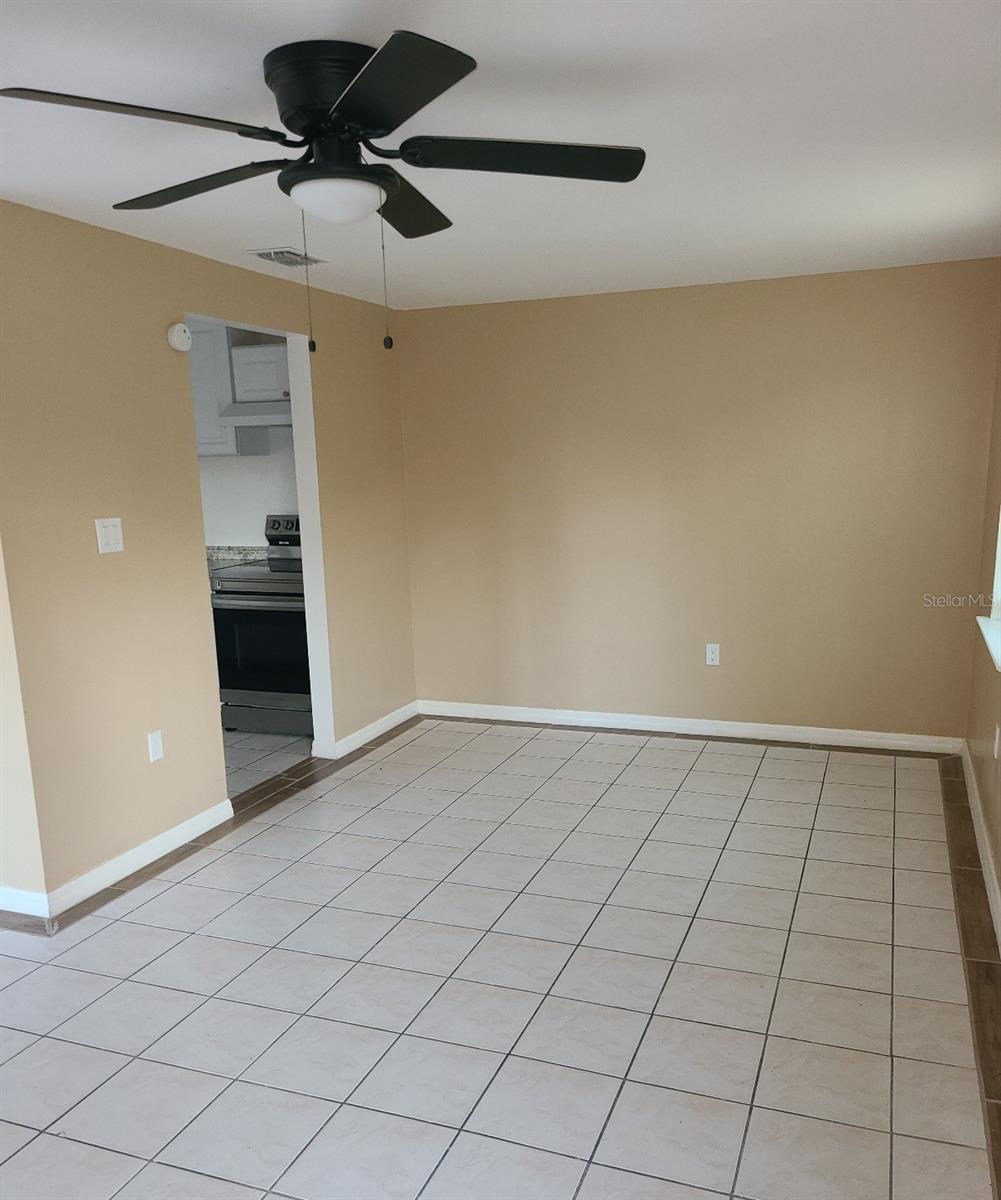 4925 Sanoma Vlg #c Property Photo 4