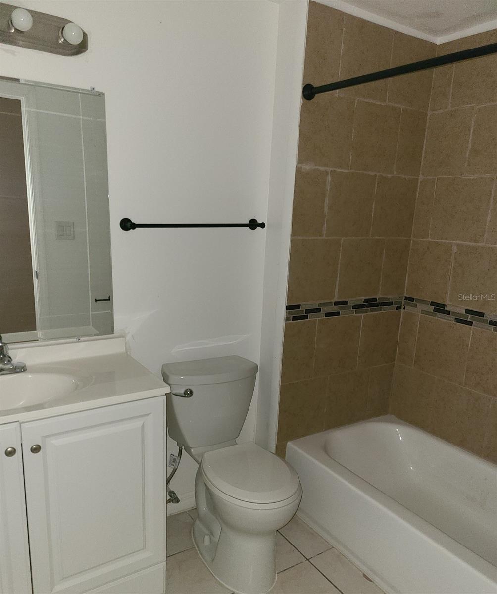 4925 Sanoma Vlg #c Property Photo 12