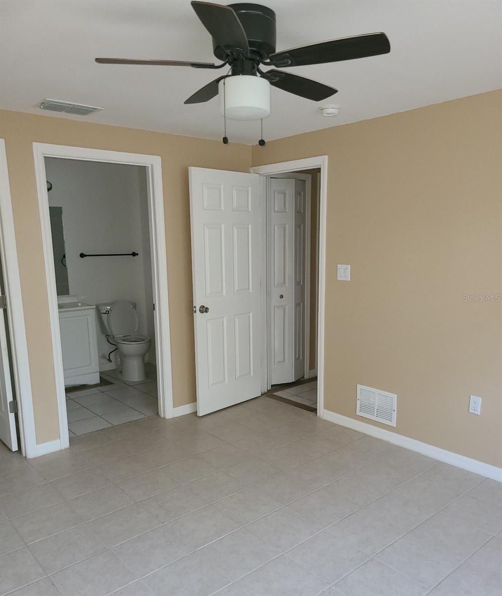4925 Sanoma Vlg #c Property Photo 17