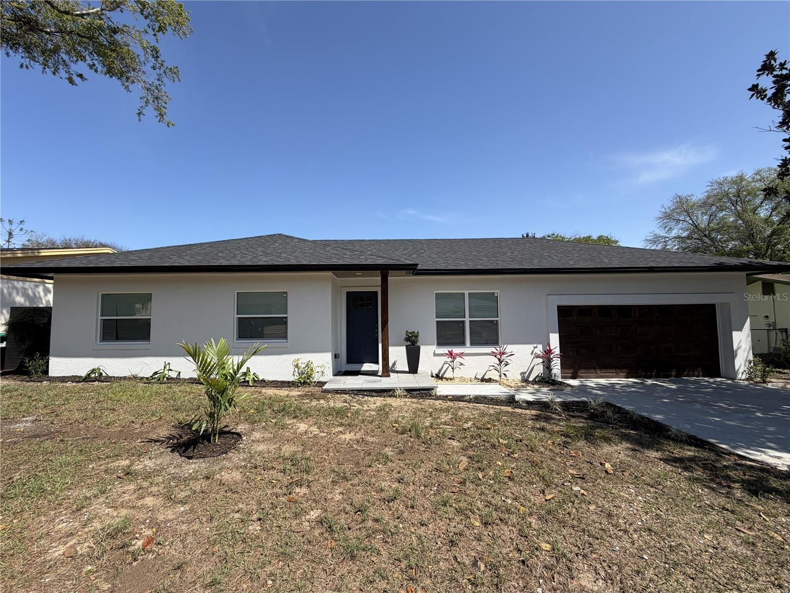 2235 Wautoma Pl Property Photo 1