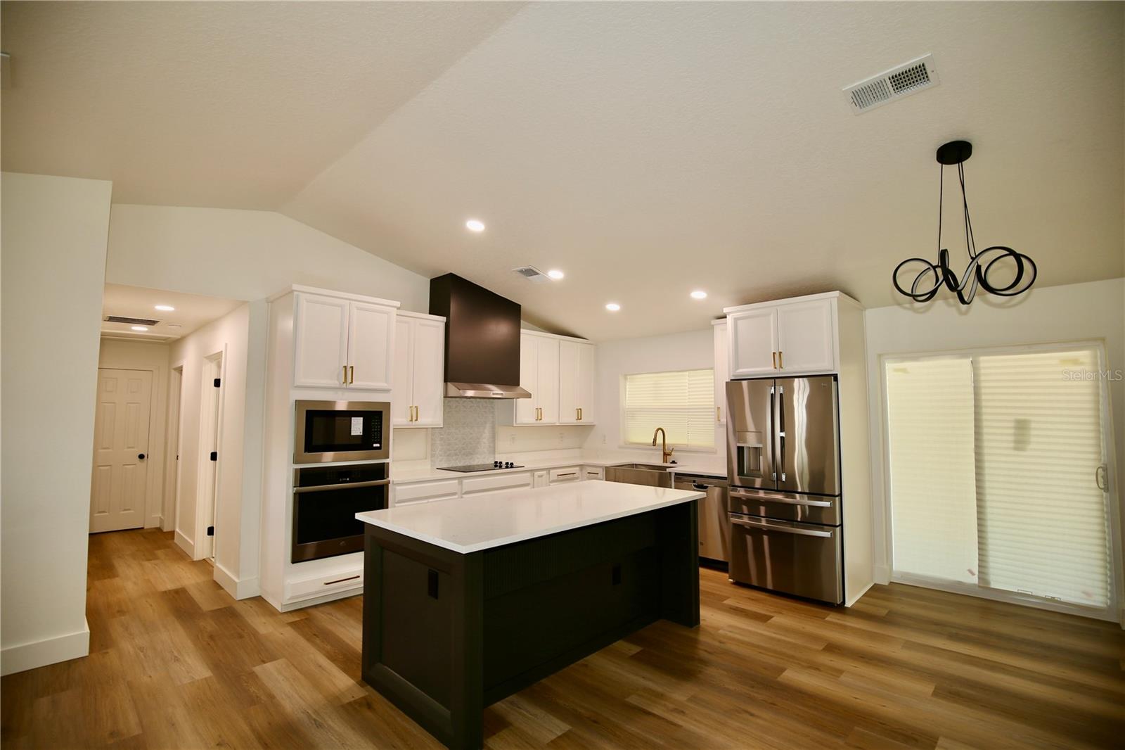 2235 Wautoma Pl Property Photo 4