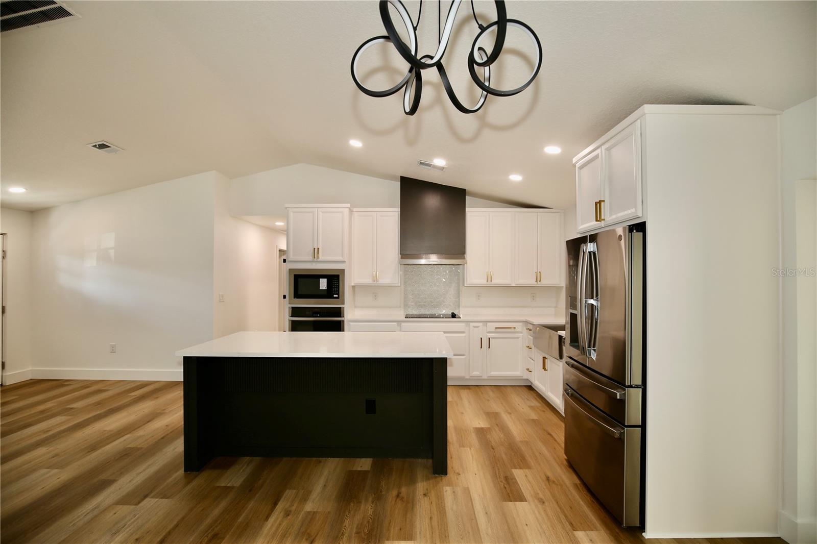 2235 Wautoma Pl Property Photo 6