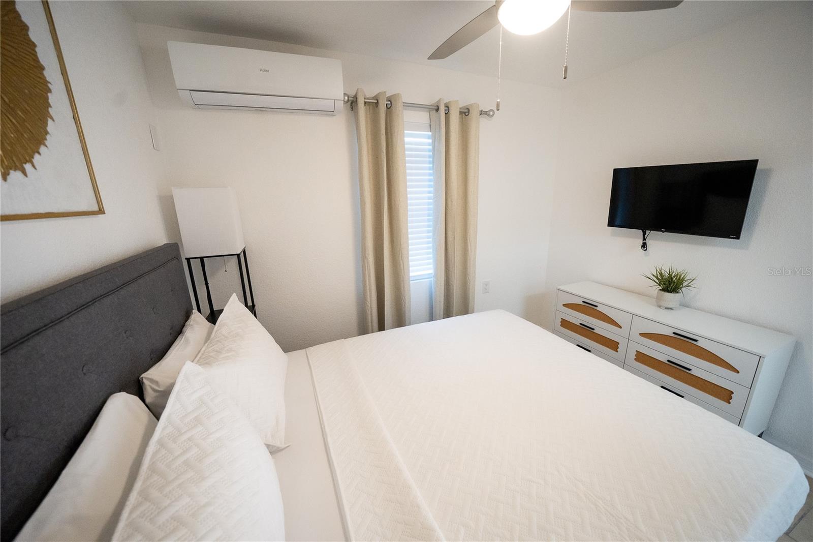 130 177th Ter W Property Photo 9