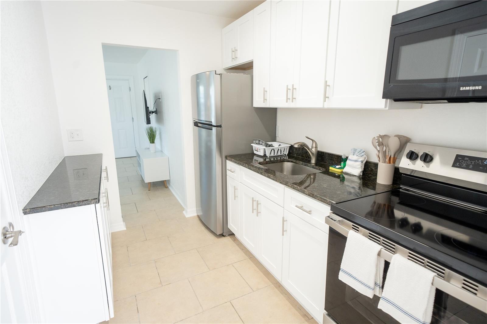 130 177th Ter W Property Photo 11
