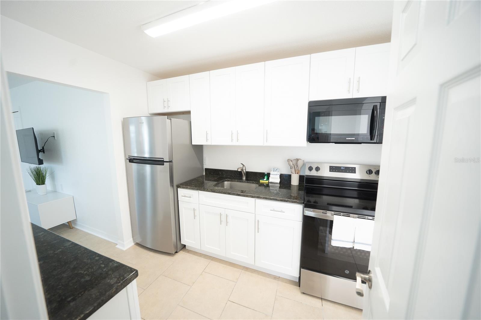 130 177th Ter W Property Photo 16