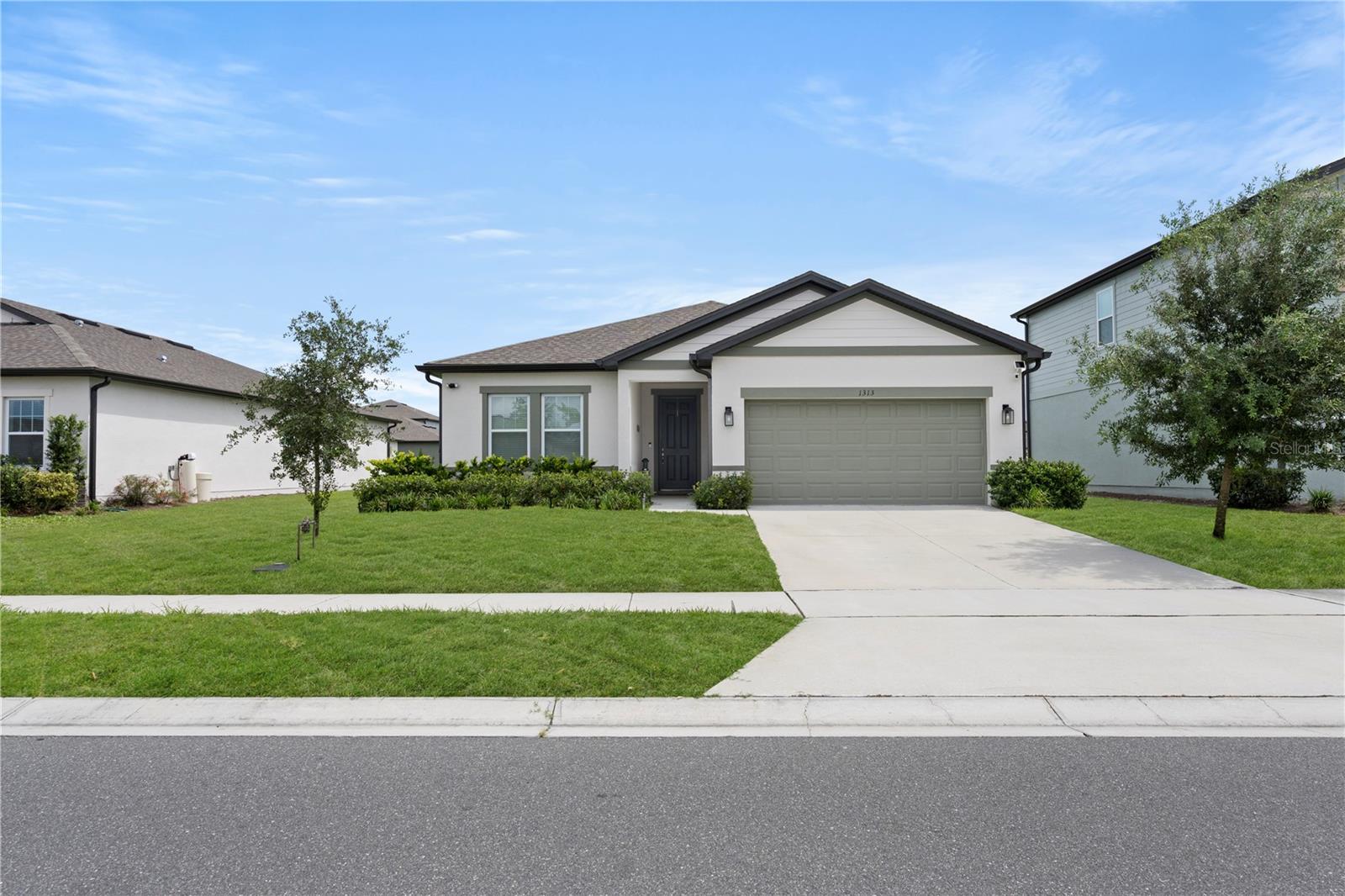1313 Sterling Pointe Dr Property Photo 1