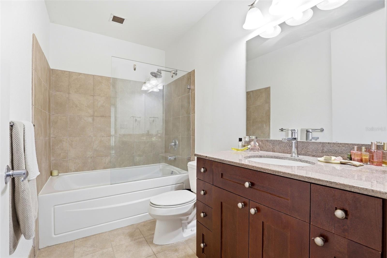 150 E Robinson St #215 Property Photo 21