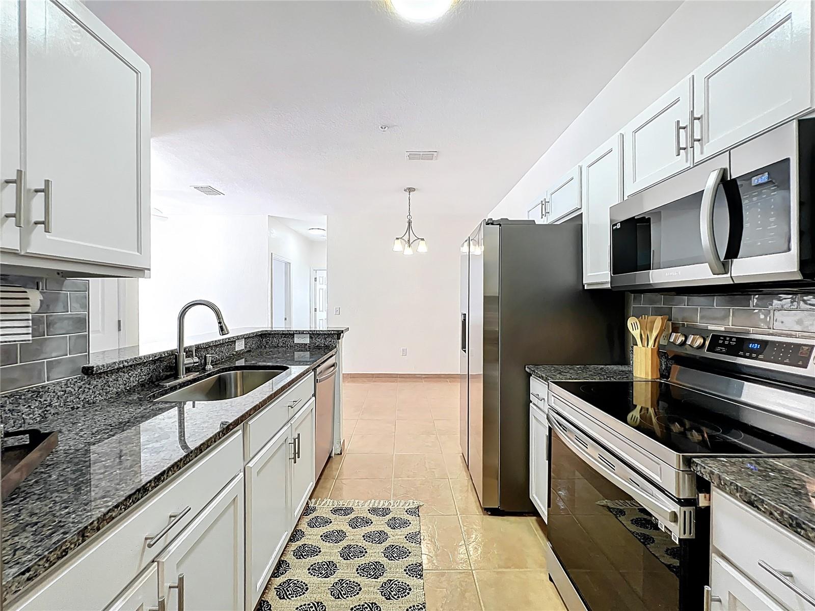 837 Grand Regency Pt #103 Property Photo 15