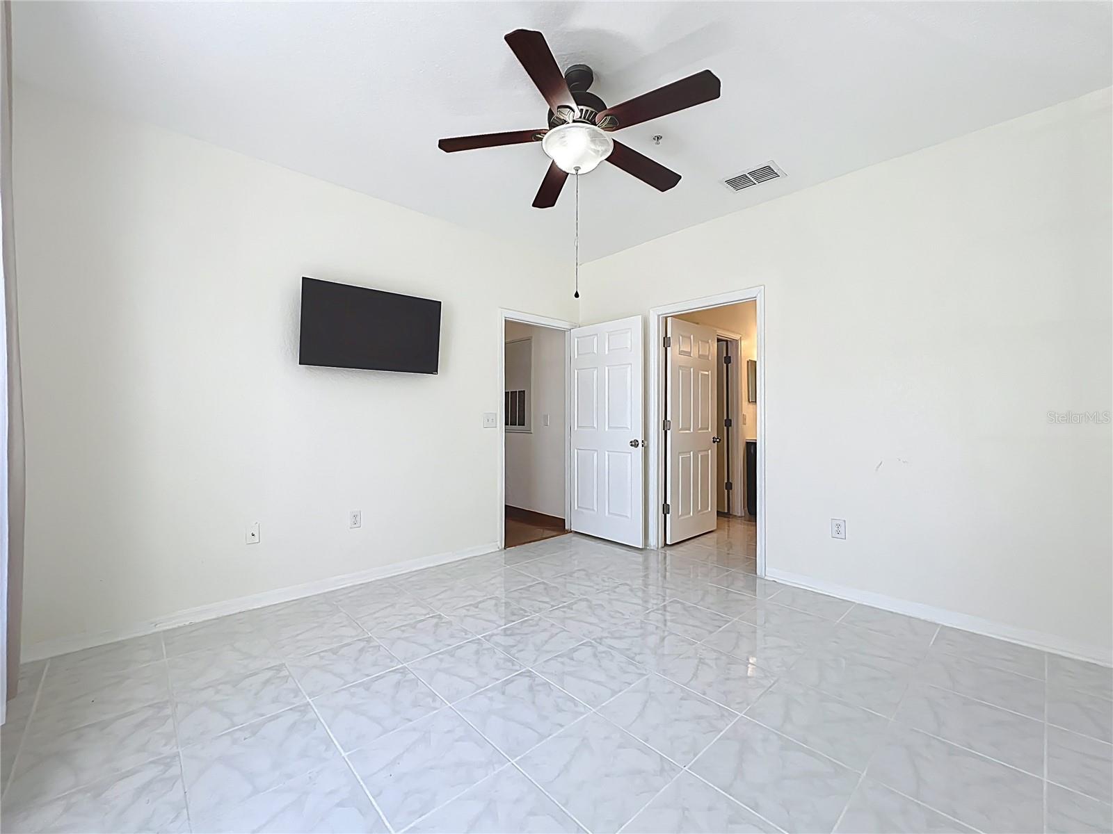 837 Grand Regency Pt #103 Property Photo 35